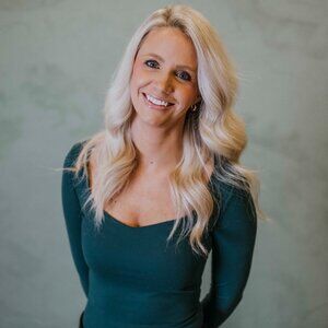 Meet your Posher, Kelli